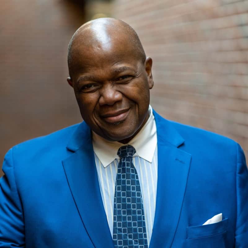 McCorvey-Headshot_2020-William-Arnold-Photography-scaled_800x800_acf_cropped Everett McCorvey